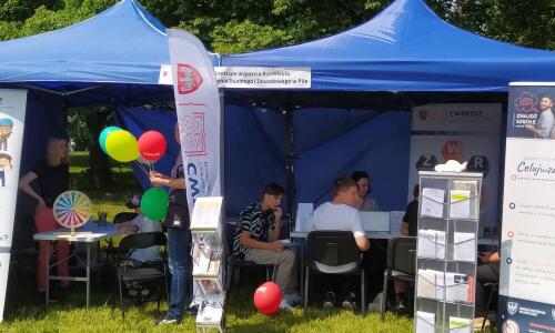 stoisko CWRKDiZ w Pile z doradztwem zawodowym (8)