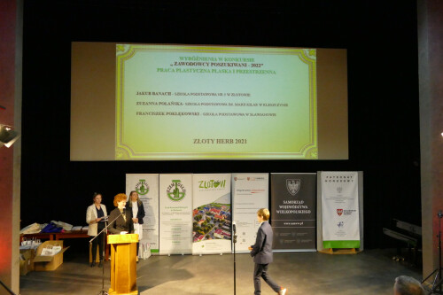 Galeria zdjęć z Gali konkursu Zawodowcy Poszukiwani 2022 - 08.04.2022  - Centrum Wsparcia Rzemiosła, <br />Kształcenia Dualnego i Zawodowego w Pile