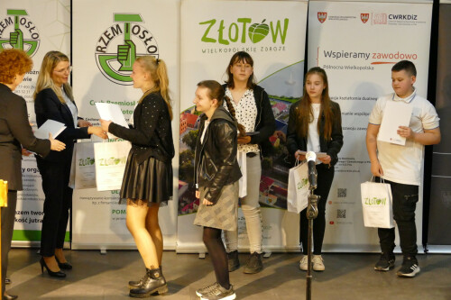 Galeria zdjęć z Gali konkursu Zawodowcy Poszukiwani 2022 - 08.04.2022  - Centrum Wsparcia Rzemiosła, <br />Kształcenia Dualnego i Zawodowego w Pile