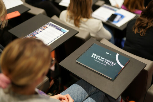 Galeria - 15.11.22 konferencja pn. „Efektywne doradztwo zawodowe i doradztwo kariery w obliczu wyzwań rynku pracy”  - Centrum Wsparcia Rzemiosła, <br />Kształcenia Dualnego i Zawodowego w Pile