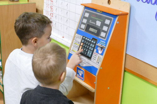 Galeria Turnieju "Mały Przedsiębiorca" 23.11.2022 - Centrum Wsparcia Rzemiosła, <br />Kształcenia Dualnego i Zawodowego w Pile