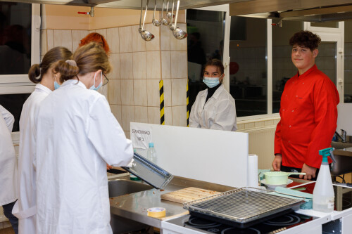 Galeria zdjęć Noc Zawodowców 2021 - Centrum Wsparcia Rzemiosła, <br />Kształcenia Dualnego i Zawodowego w Pile