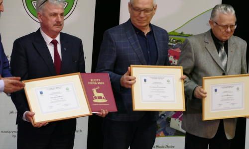 galaZlotyHerb_04032020-10_Easy-Resize.com_