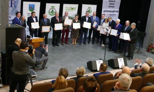 galaZlotyHerb_04032020-11_Easy-Resize.com_