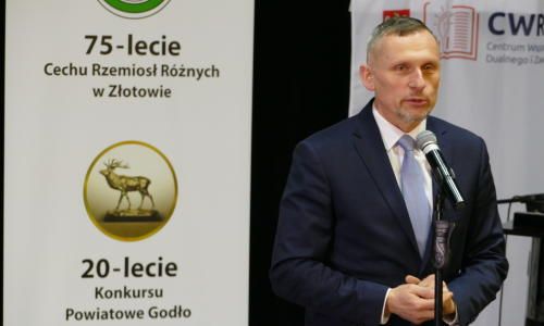 galaZlotyHerb_04032020-16_Easy-Resize.com_