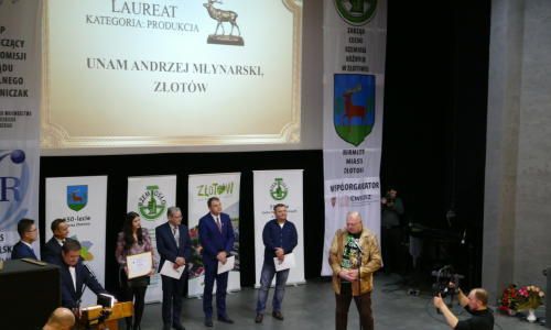 galaZlotyHerb_04032020-27_Easy-Resize.com_