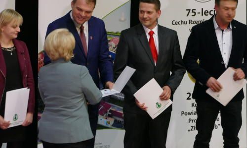 galaZlotyHerb_04032020-28_Easy-Resize.com_